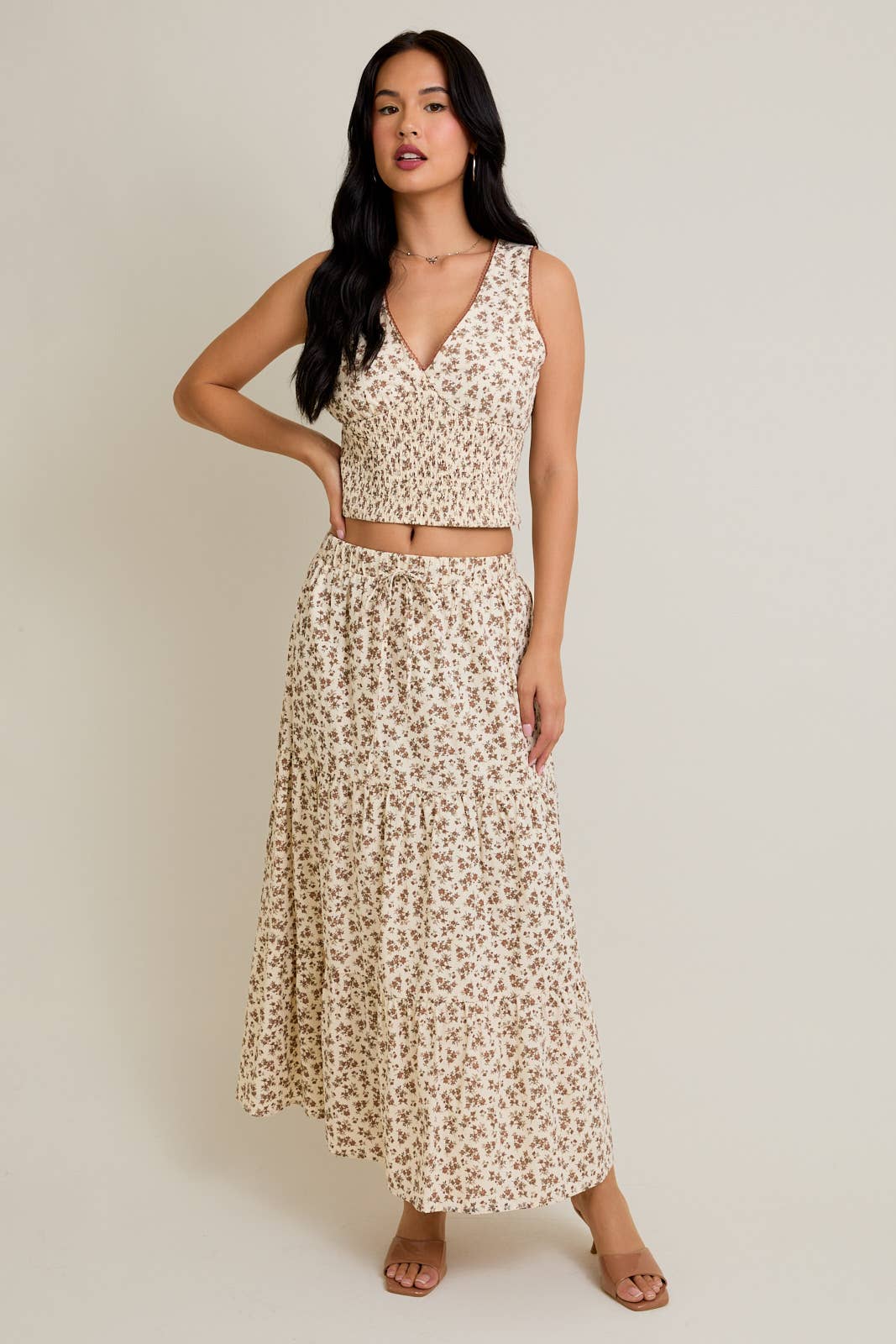 Mid Waisted Tiered Fall Floral Midi Skirt - Cream/Brown